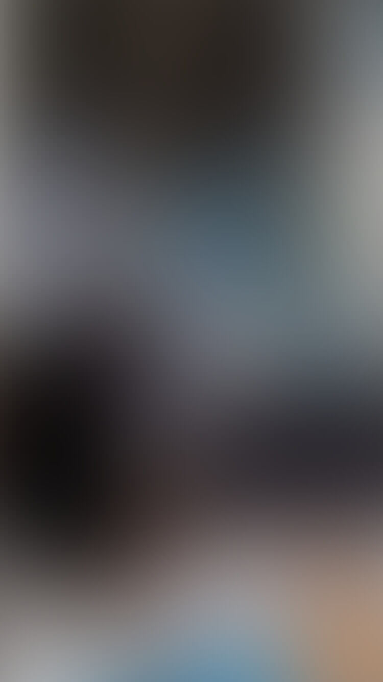 Onscherpe afbeelding met vage vormen en kleuren.