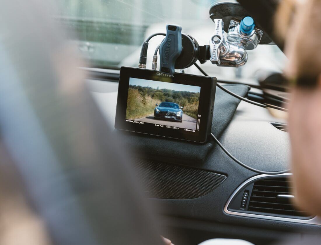 Display in de auto waarop het dashboard en de bedieningselementen worden weergegeven.