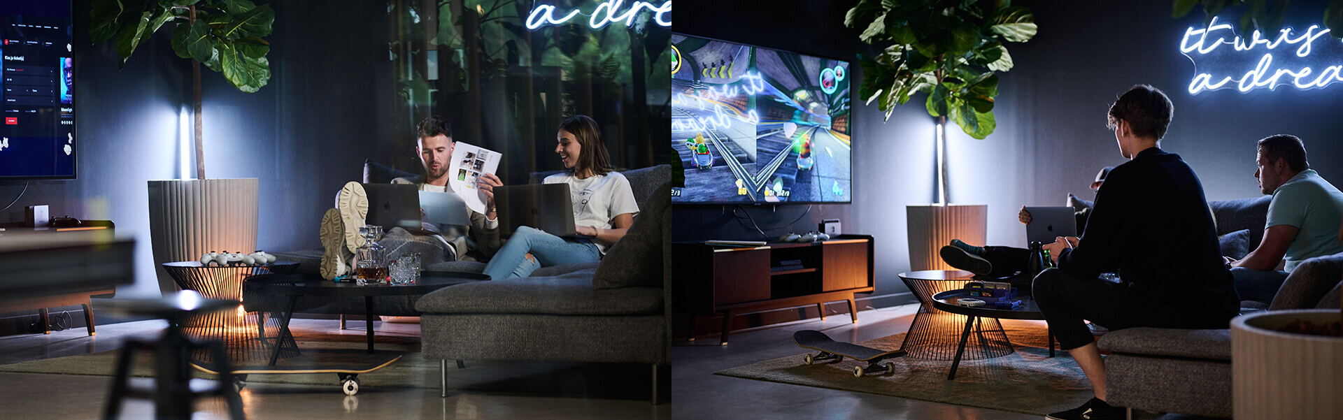 Een moderne woonkamer bruist: een vergadering aan de ene kant, gamen aan de andere kant. Neonreclame gloeit op de achtergrond.
