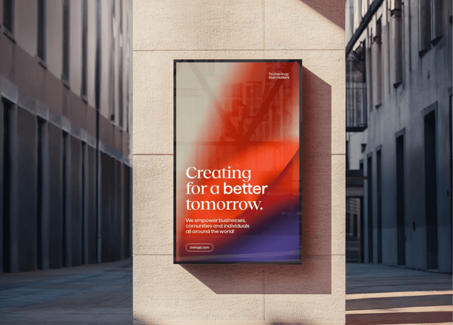 Op een buitenposter op een muur staat: Empowering people and businesses to build a better tomorrow.